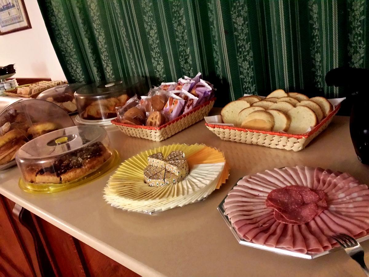 Hotel Traghetto Civitavecchia Luaran gambar
